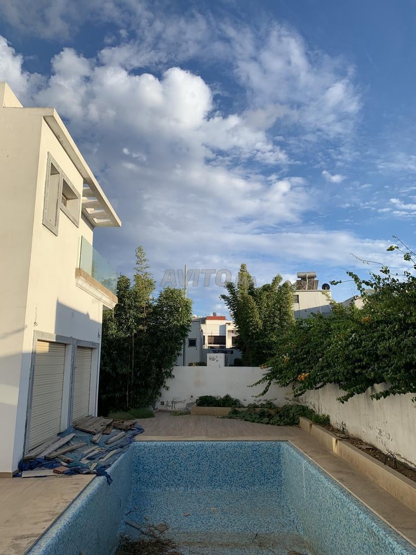Maison et villa 700m² en Vente à Casablanca