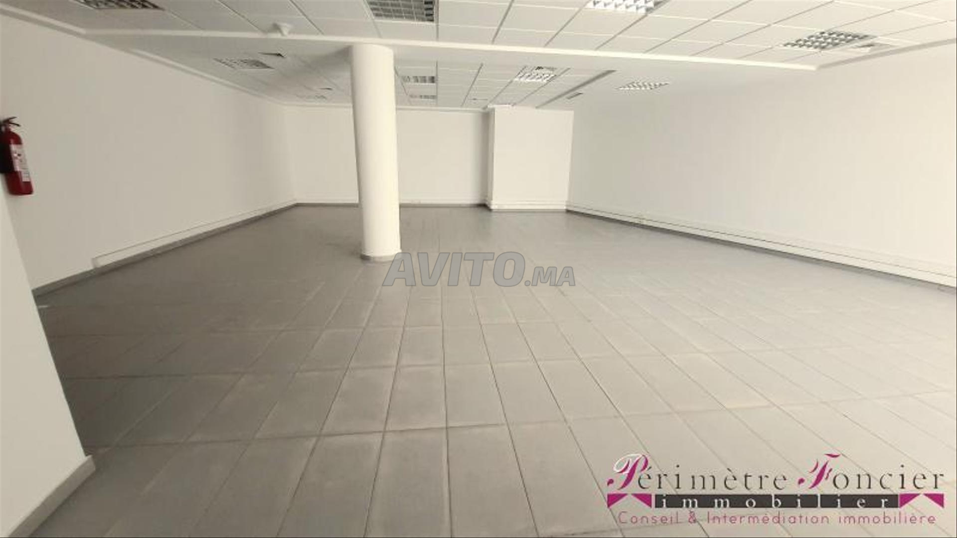 BENJDIA PLATEAU DE BUREAU A LOUER 98 m²