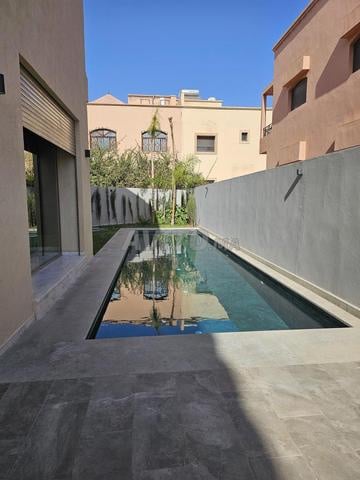 Splendide villa à vendre 435m2 à Targa