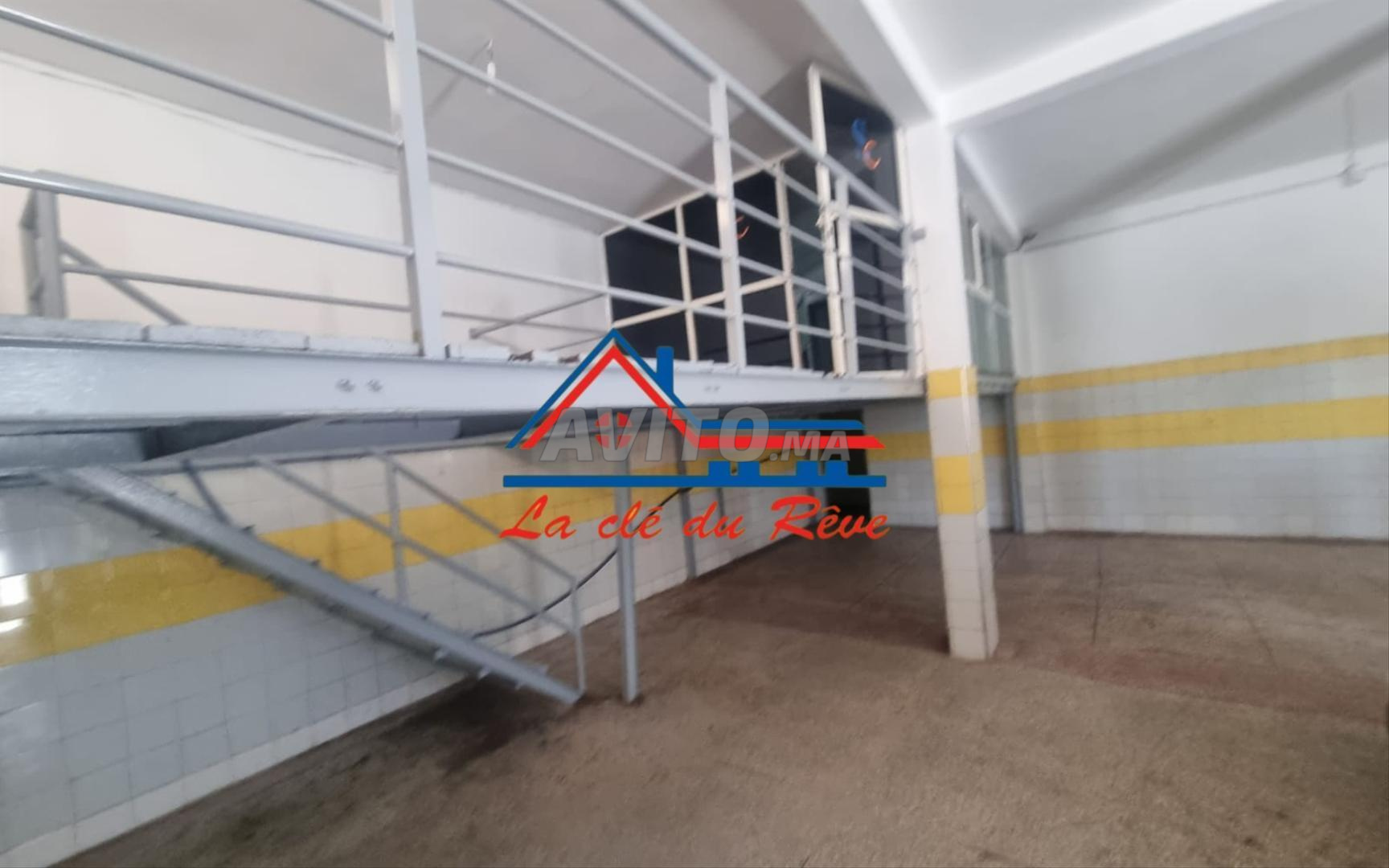 Grand Magasin de 130m2 sur Hay Menzeh Rabat