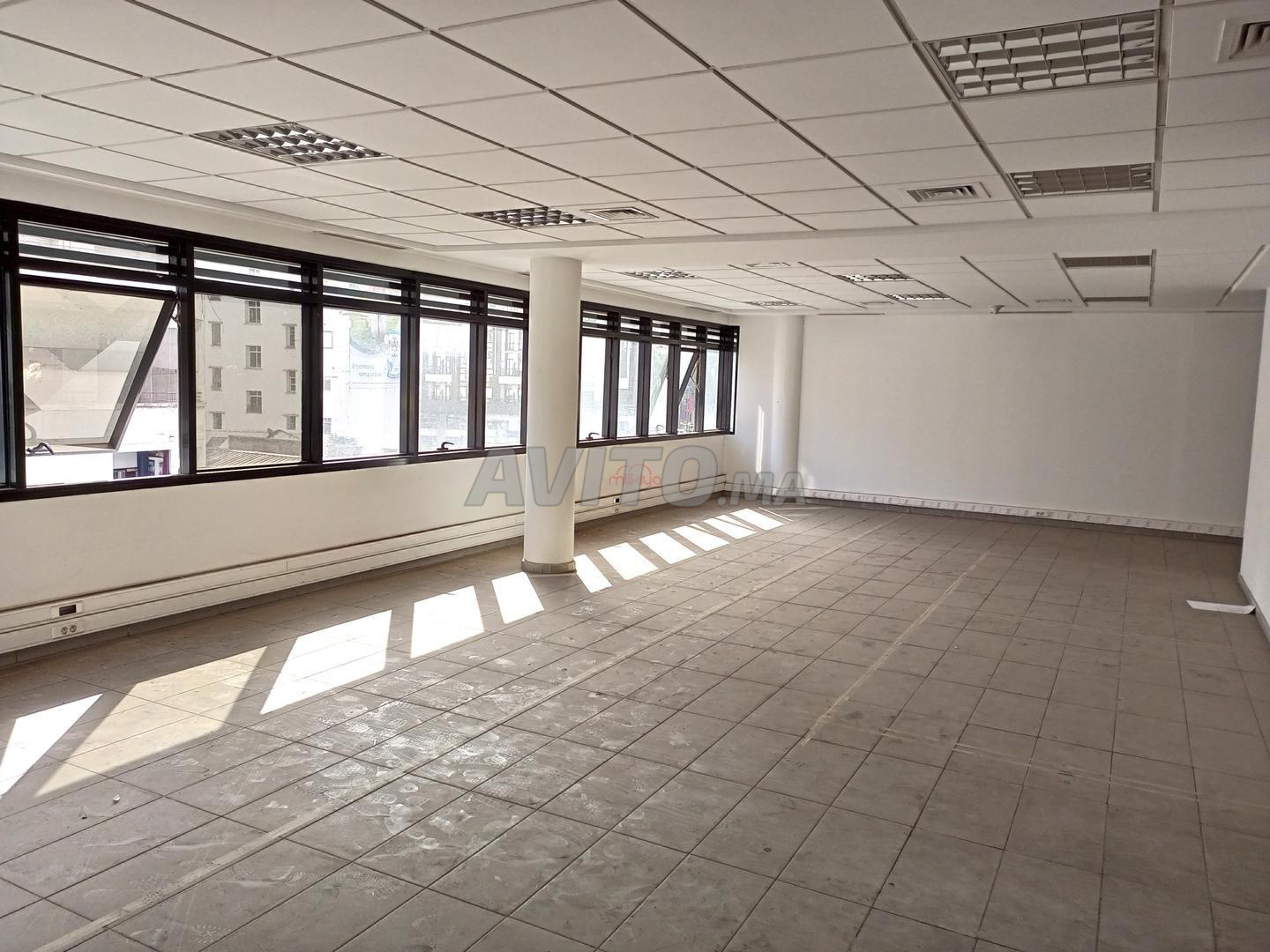 Location Bureau 1 piéces de 90 m2 à Casablanca