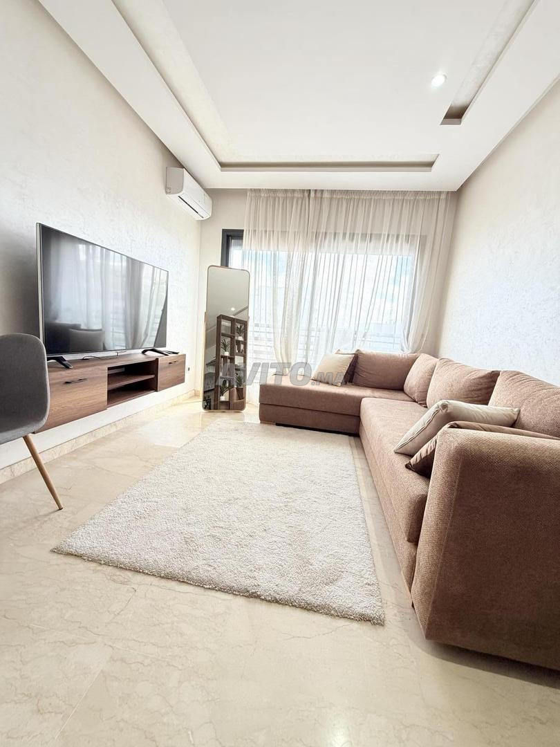 Studio meublé à louer 48m² à Casablanca quartier palmier