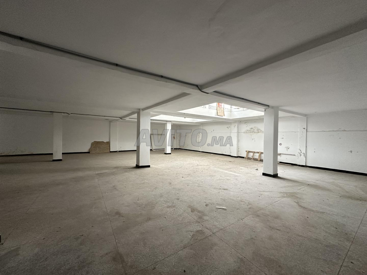 Local 200 m² pour stockage à Hassan-Rabat