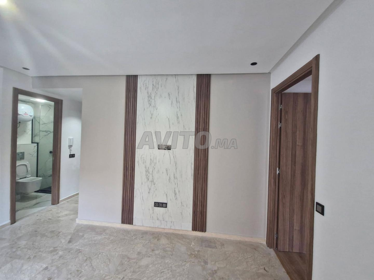 STUDIO 48M2 À LOUER QUARTIER DES HÔPITAUX