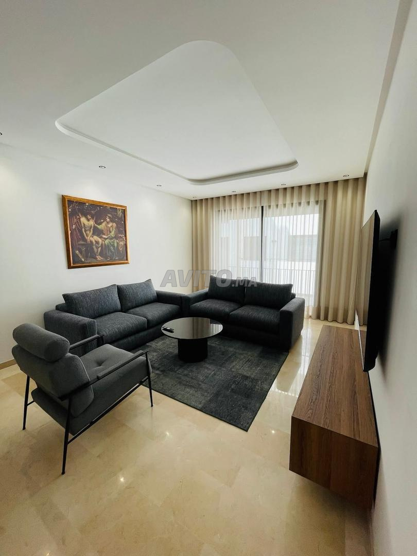 STUDIO 52M2 À LOUER QUARTIER LES HÔPITAUX