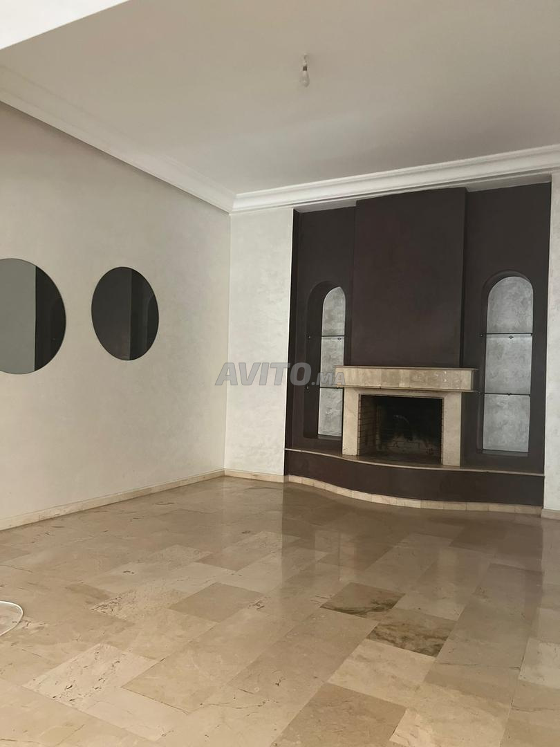 Hay Riad- Duplex de 4chambres en location
