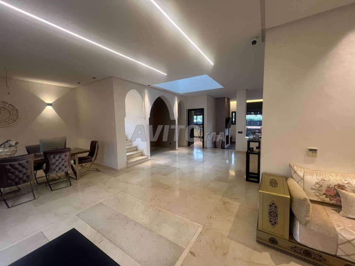 Villa à vendre à Mabrouka avec piscine