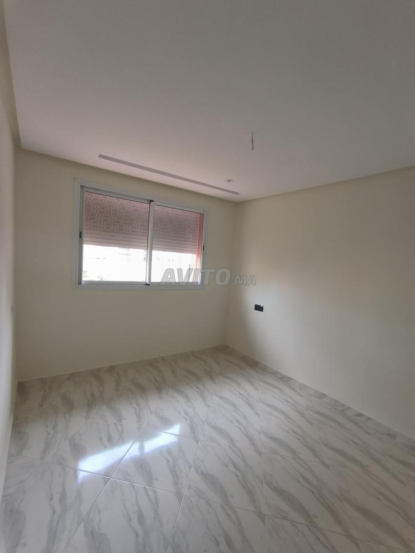 Appartement de 3 pièces à vendre près du complexe Al Hassani