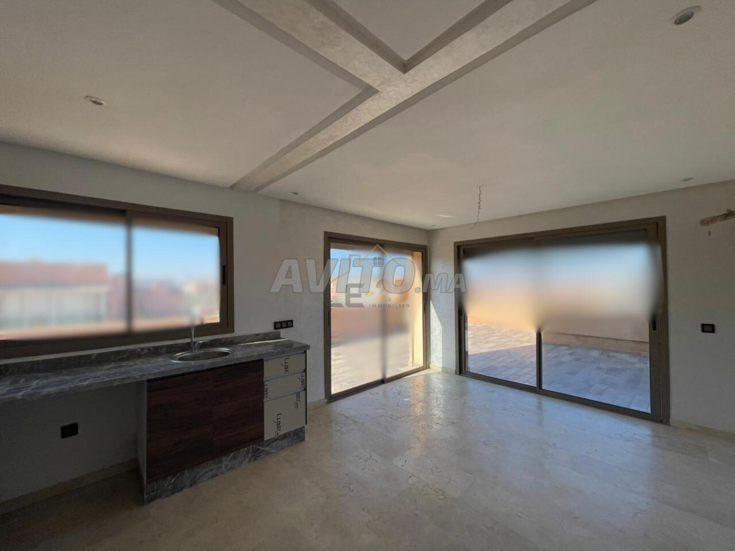 Studio Avec Terrasse À Vendre Sur La Rte De Casa