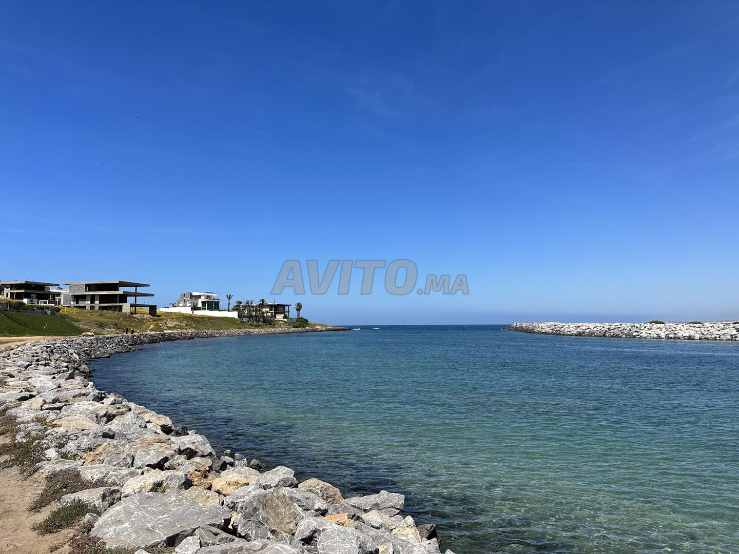 Lot de terrain front de mer à vendre