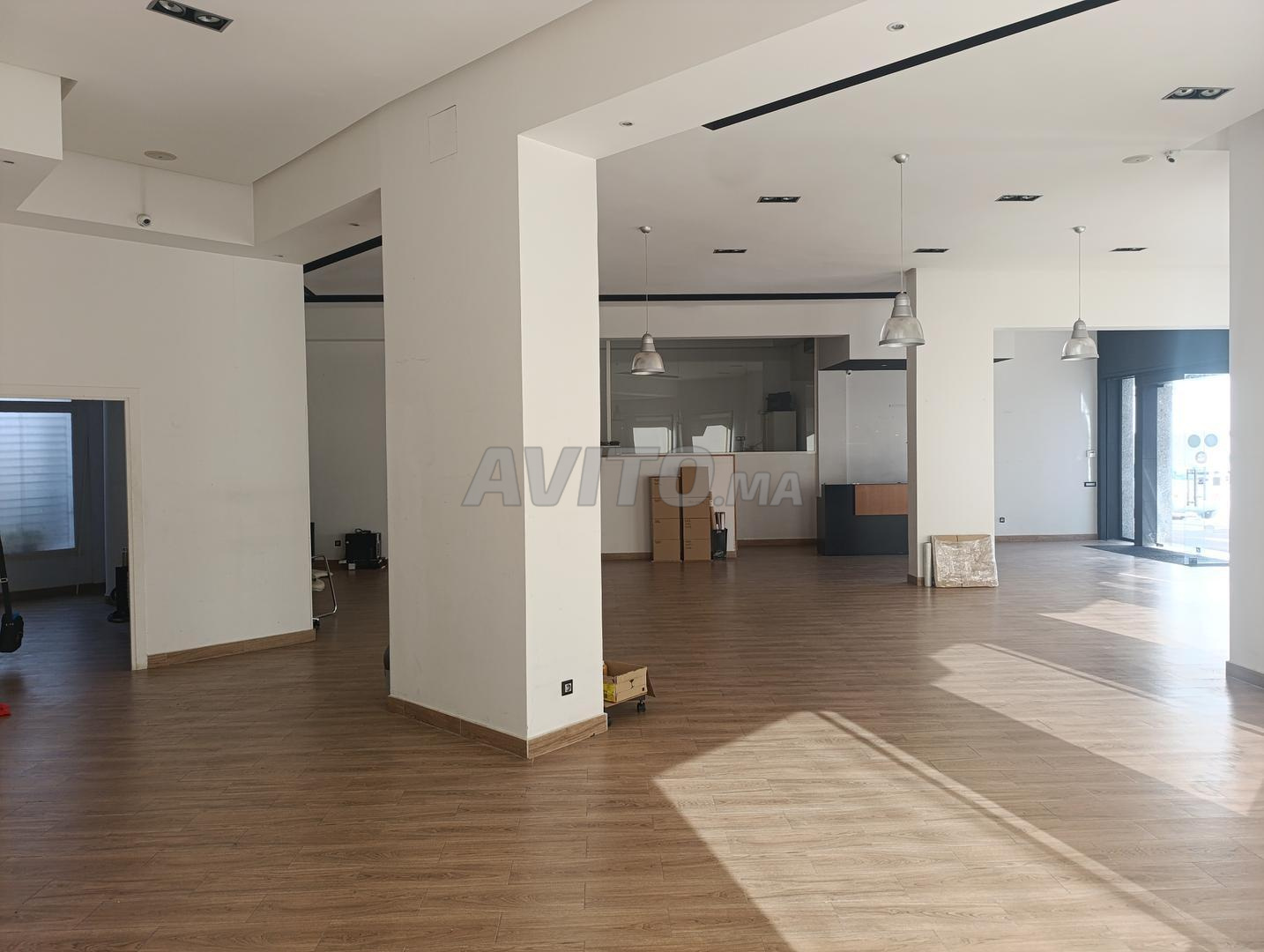 Location magasin 196m² avec pas de porte