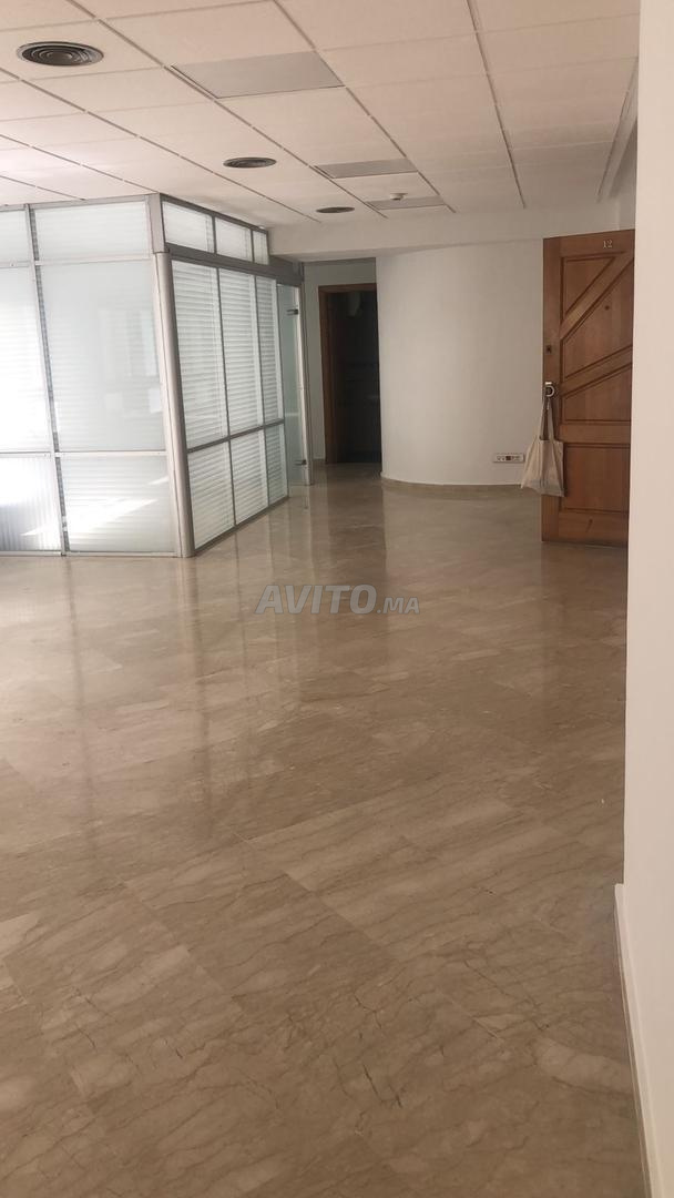 Bureau en location à Abdelmoumen 72m²