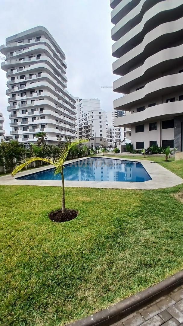 Appartement à louer 76 m² à Zenata