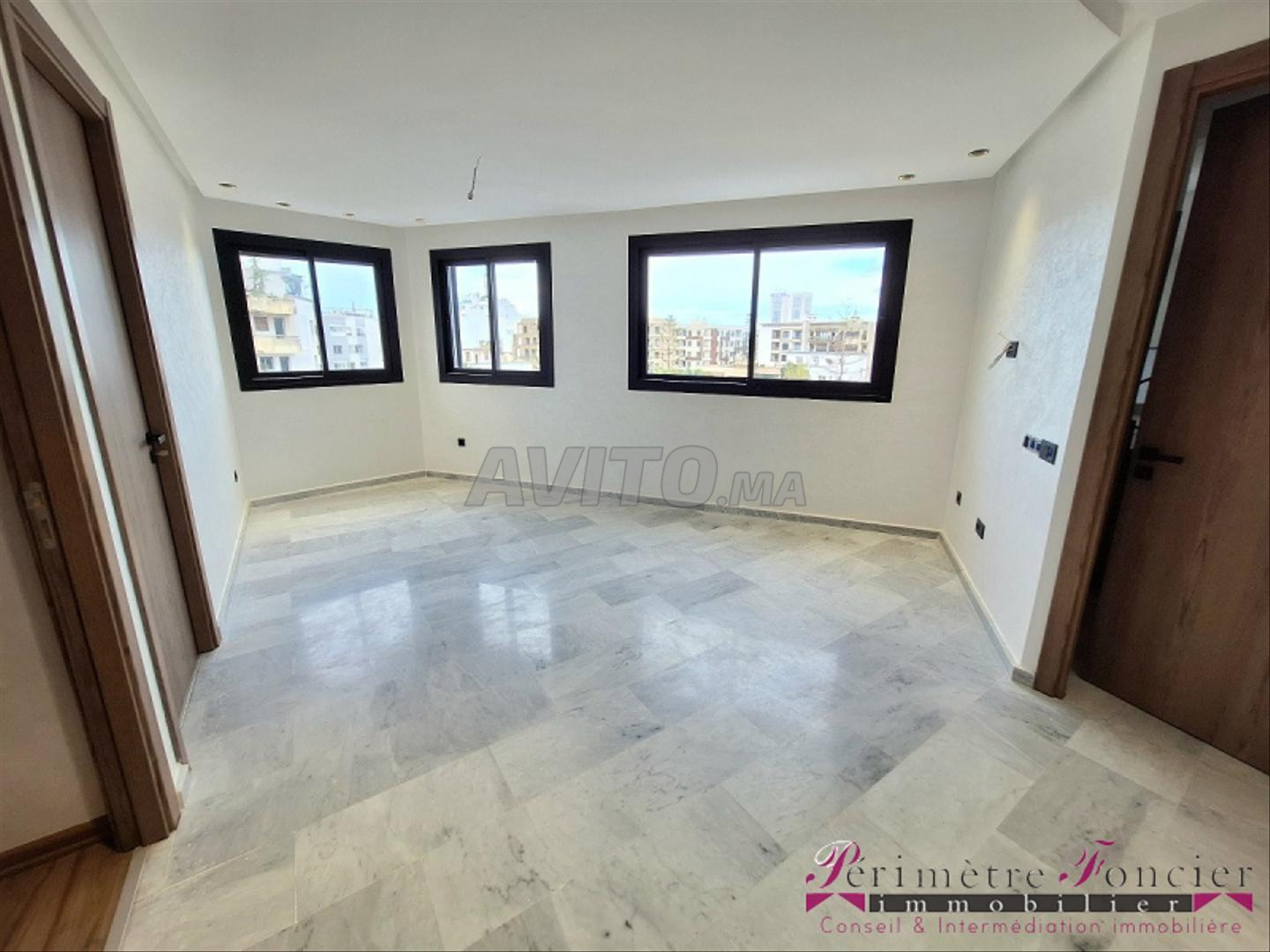 PALMIER JOLI APPT NEUF À VENDRE 58 m²