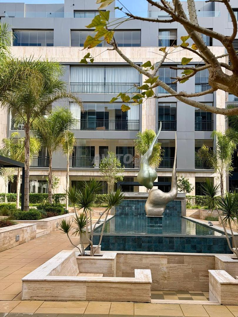 Appartement à louer 120 m² Souissi Rabat