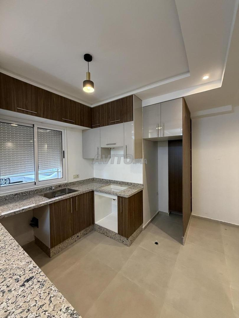 Joli duplex 3 chambres vide Neuf Chrifia