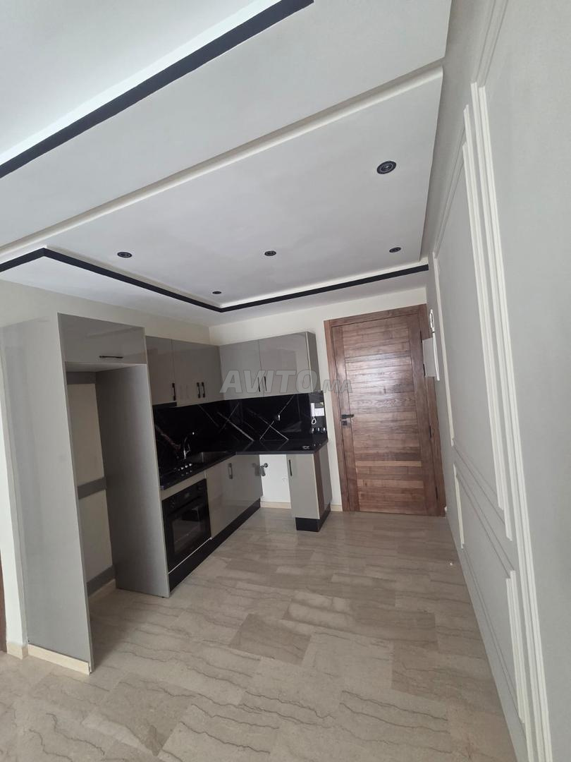 Appart 61m Neuf Maarif Près BD Biranzaran
