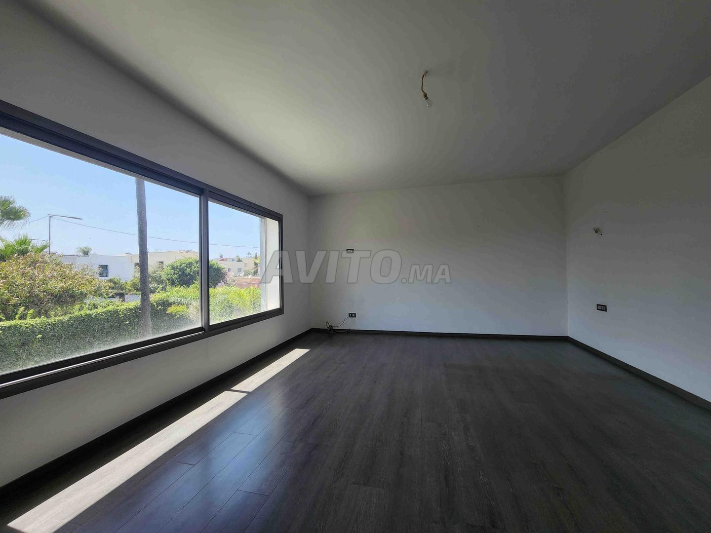 Villa commerciale 870 m², CIL