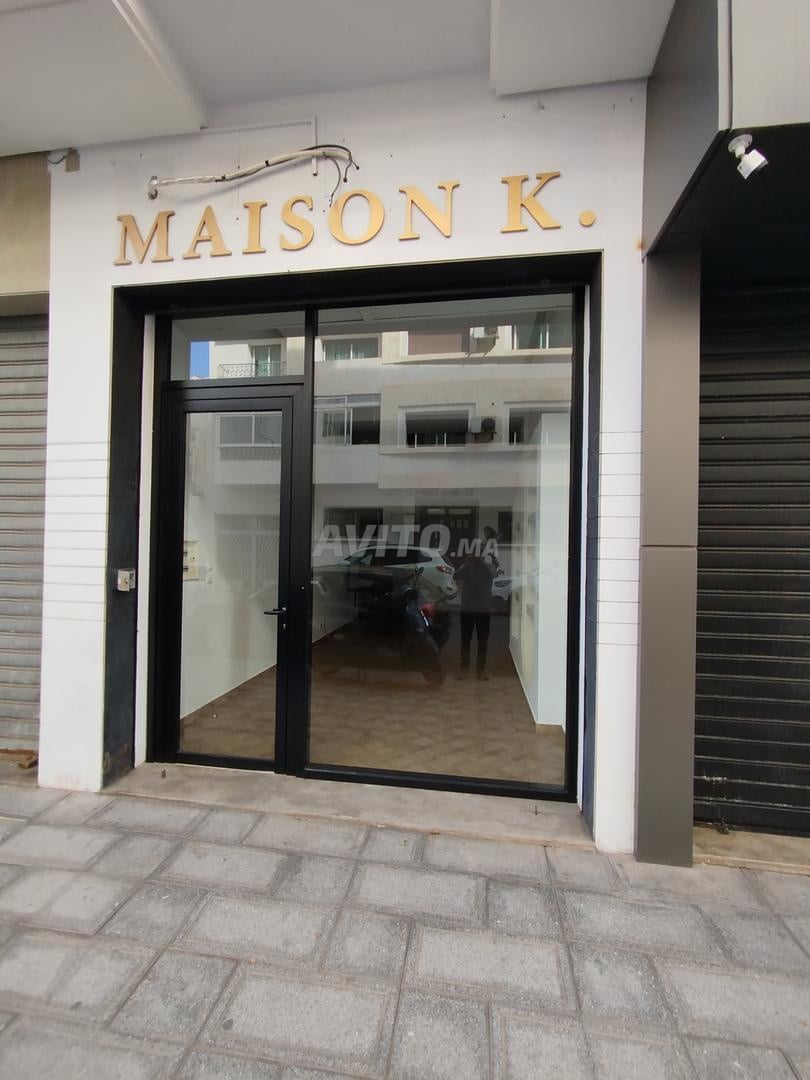 Un Beau local 47m2 Bourgogne ext