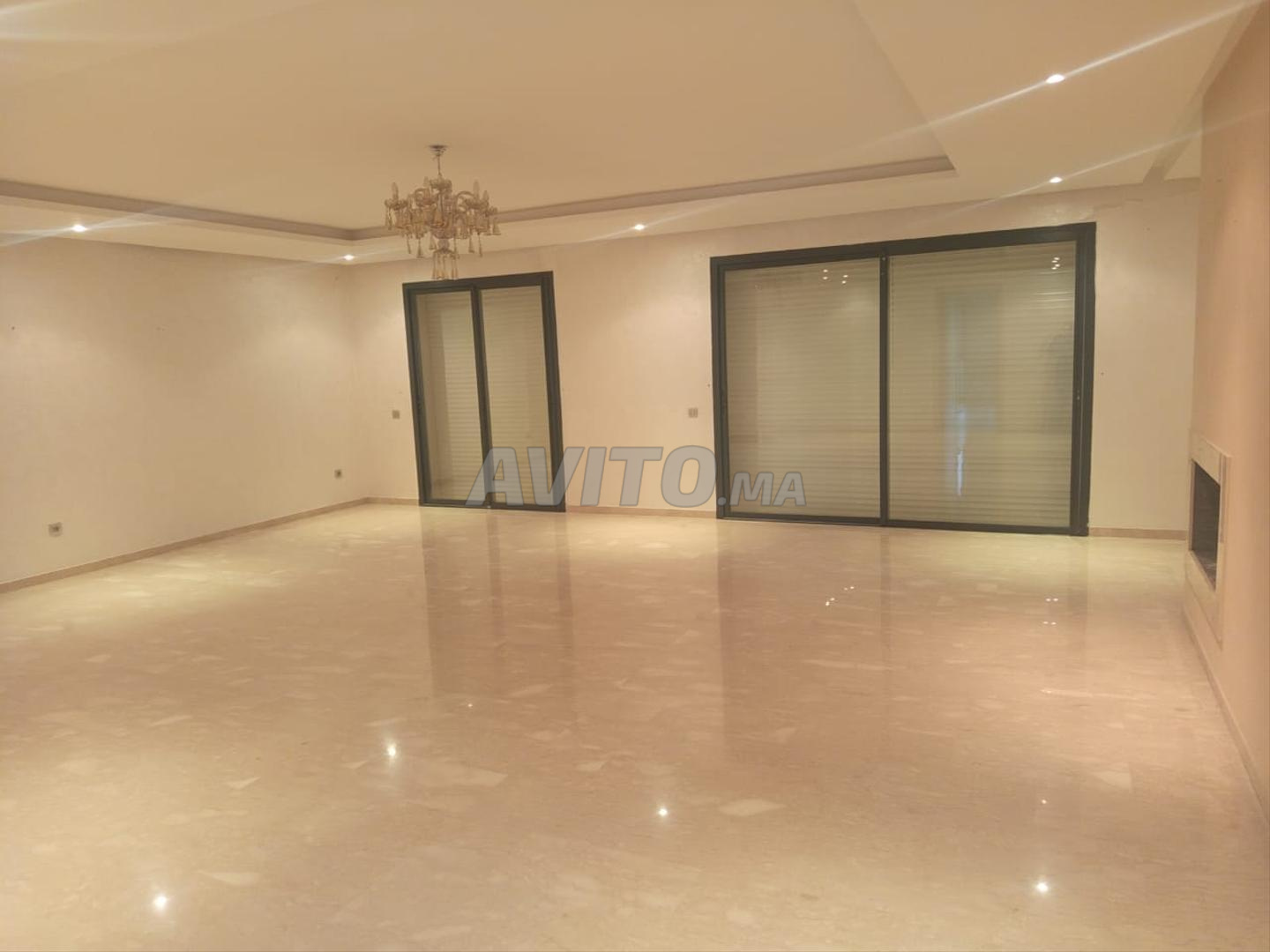Superbe appart à louer 210 m² à Hay Riad Rabat