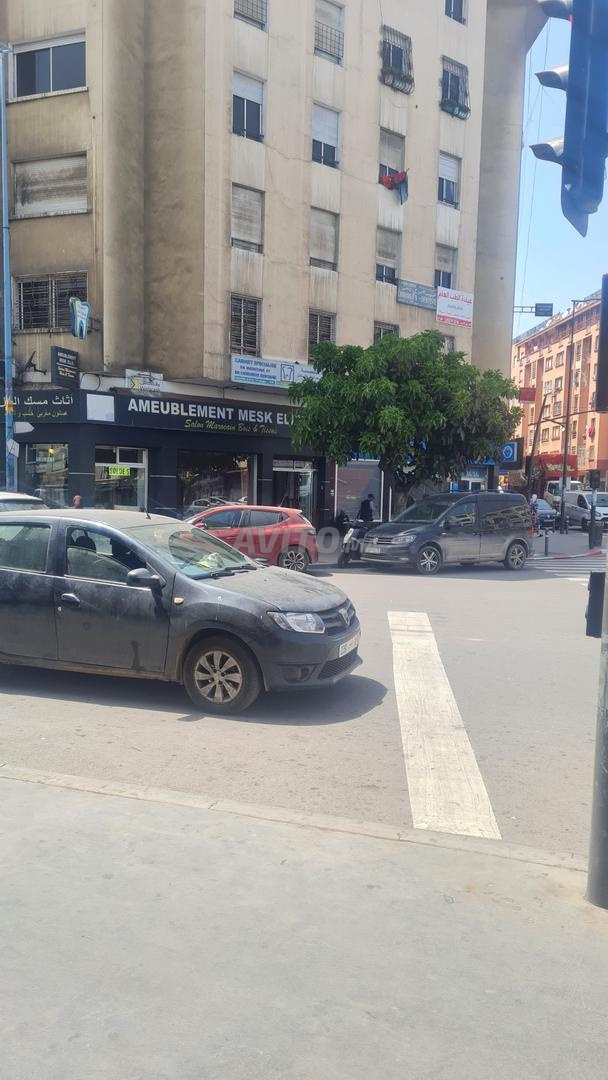 Magasin d'angle à vendre