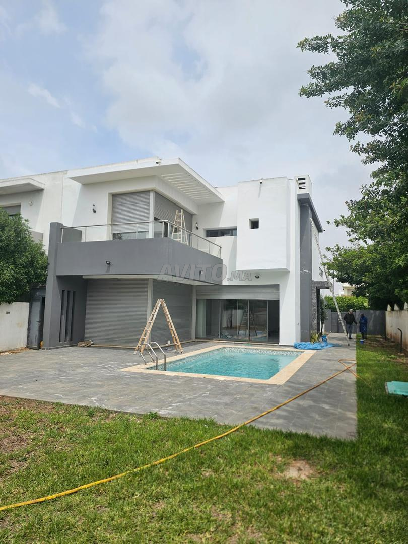 Villa 550m À Ville Verte Bouskoura