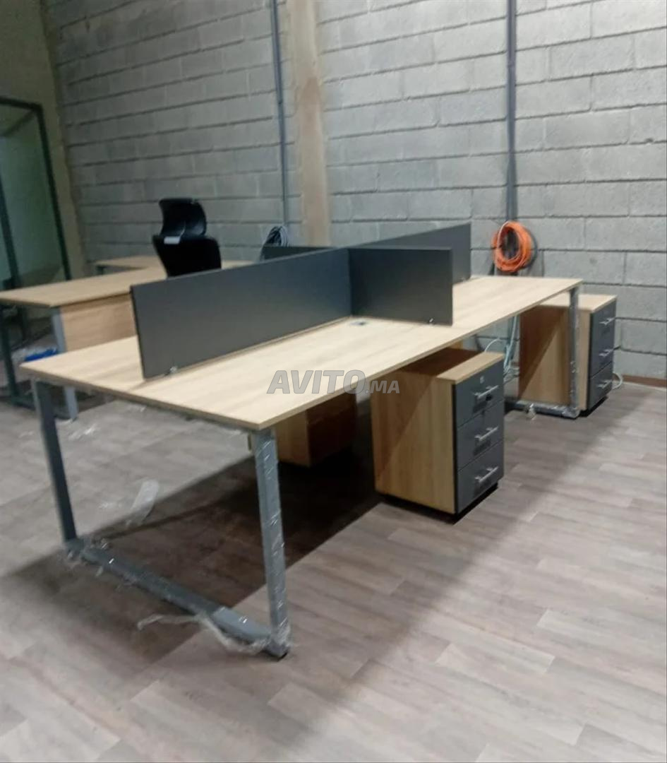 Poste centre d'appel bureau multiposte