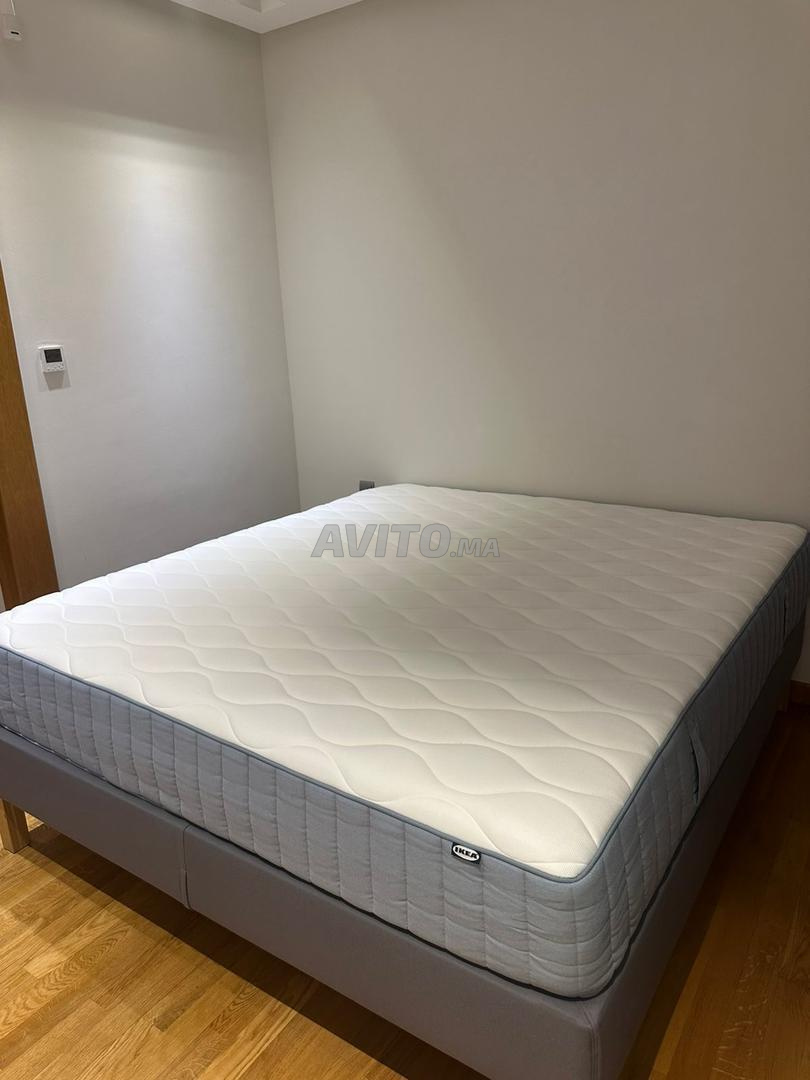 LIT DOUBLE IKEA neuf jamais utilisé à vendre