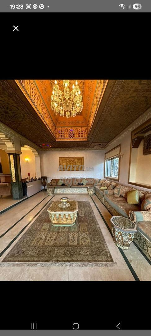 Villa 814 m meublée à Hay Riad
