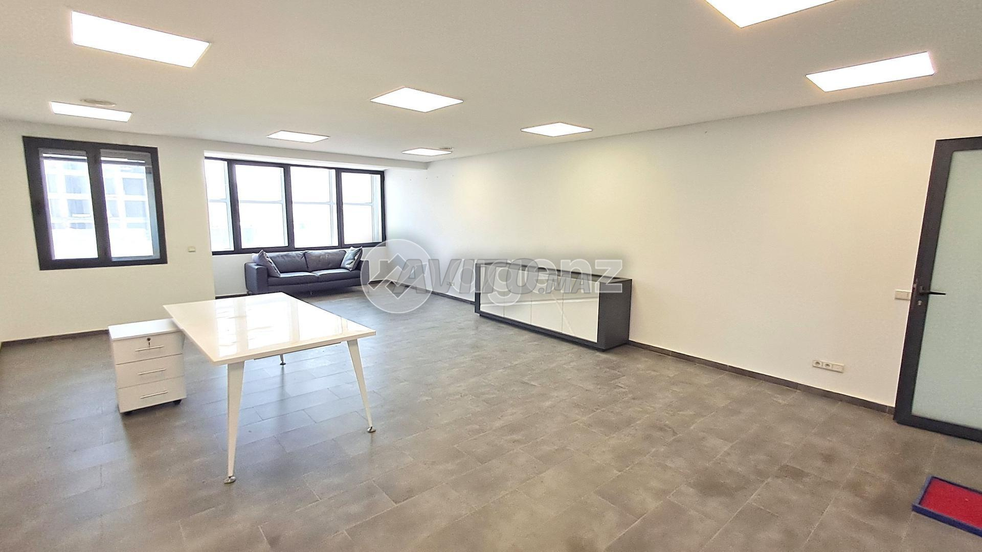 CMN-HA-2043 - Bureau à vendre à CIL