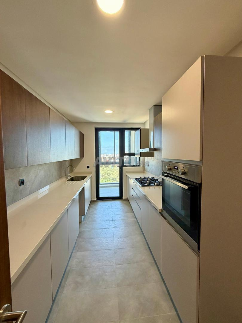 Location appartement vide à Casa Finance City