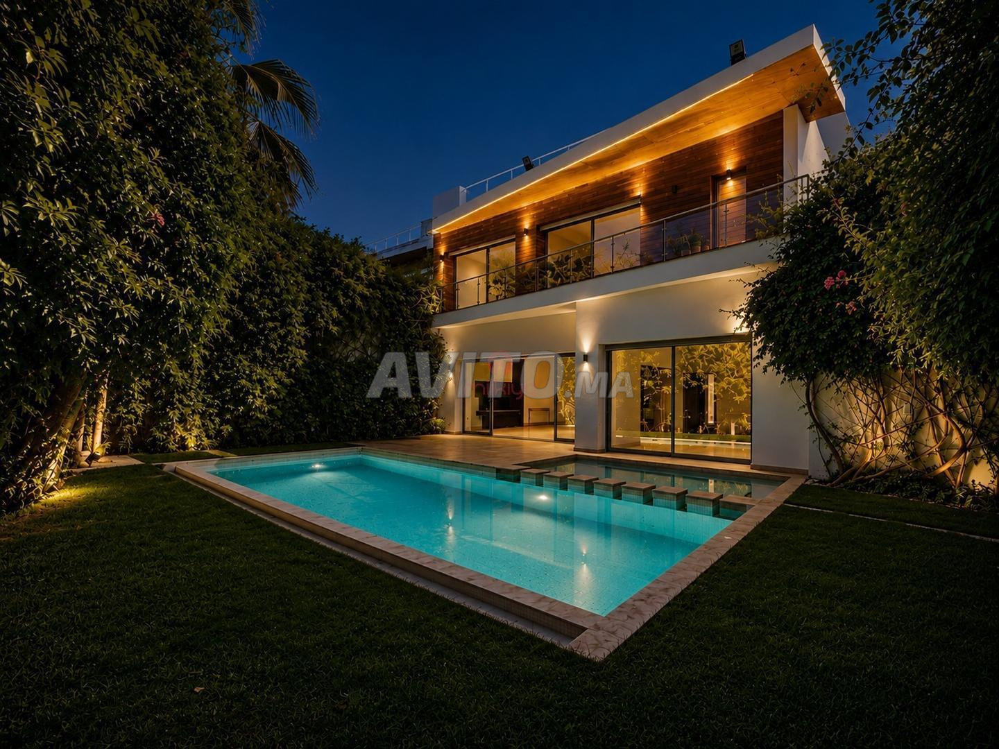 Location Villa 6 pièces de 650 m2 à Casablanca