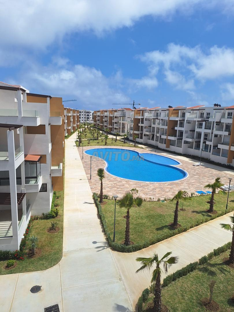 Appartement luxueux à louer avec vue sur piscine