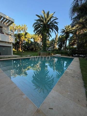 À VENDRE Villa de Standing à Proximité du MegaMall