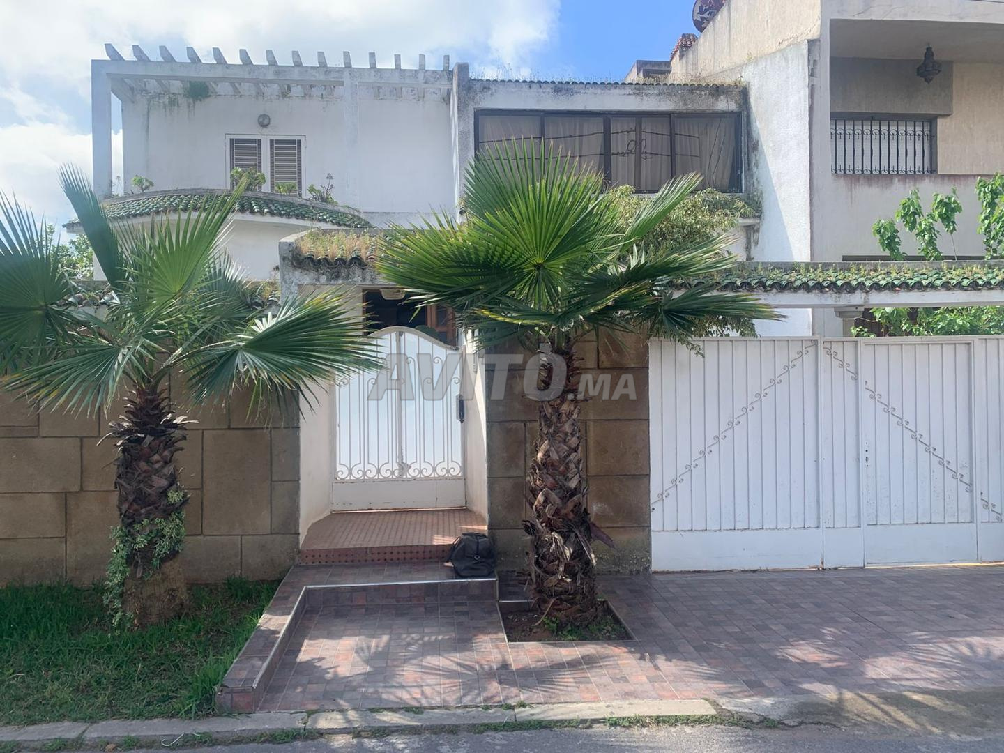 Villa spacieuse et authentique à vendre à Bir Rami