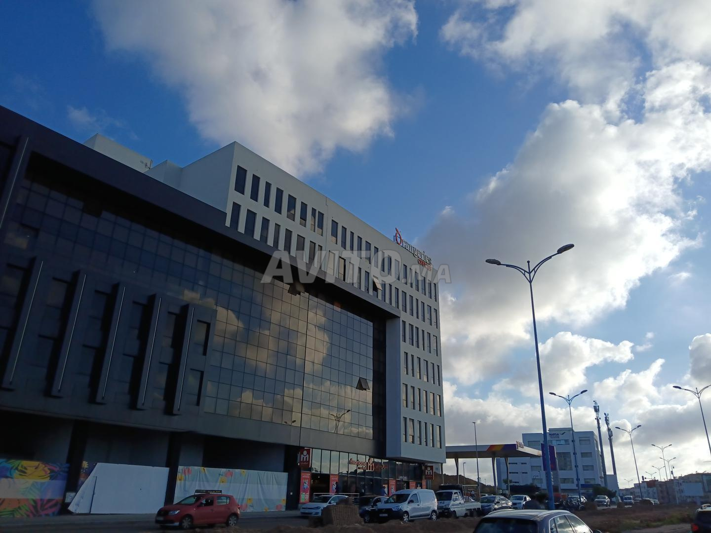 Bureau 40 m² Parking titré Tram Laymoune