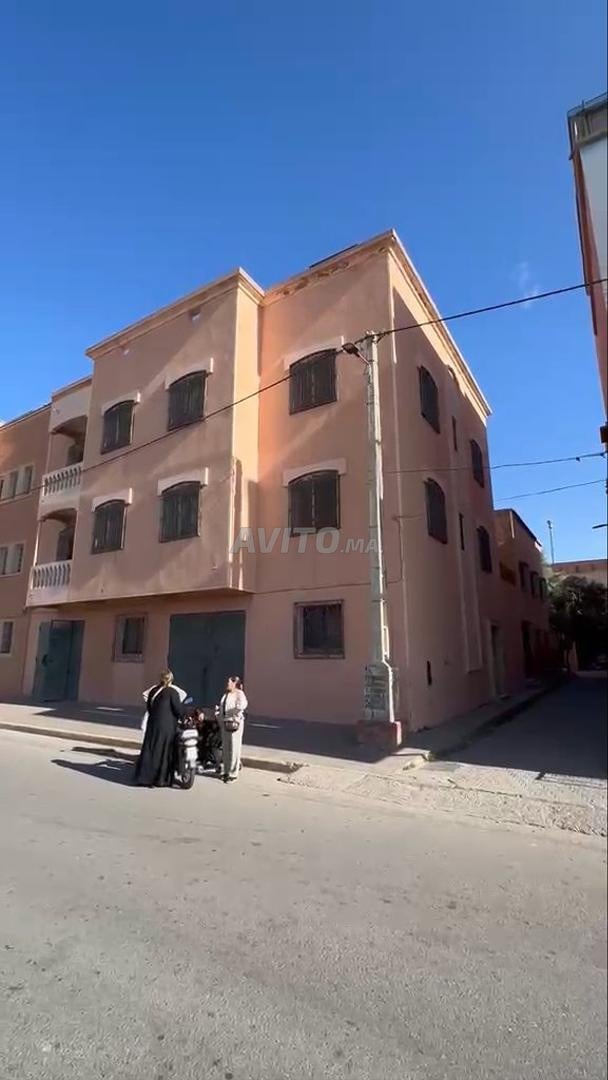 Maison spacieuse à vendre, emplacement stratégique