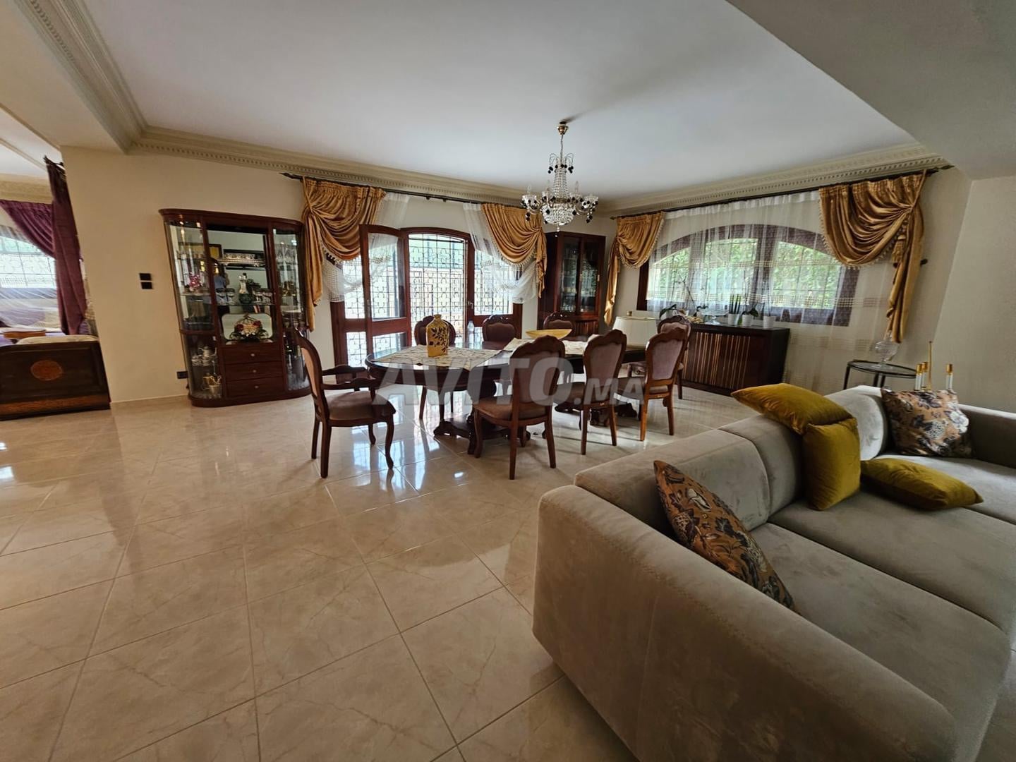 VILLA DE CHARME
