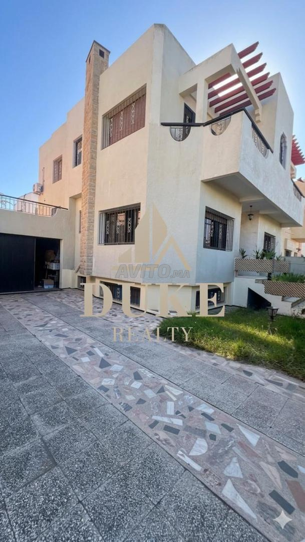SUPERBE VILLA À VENDRE À HAY RIAD
