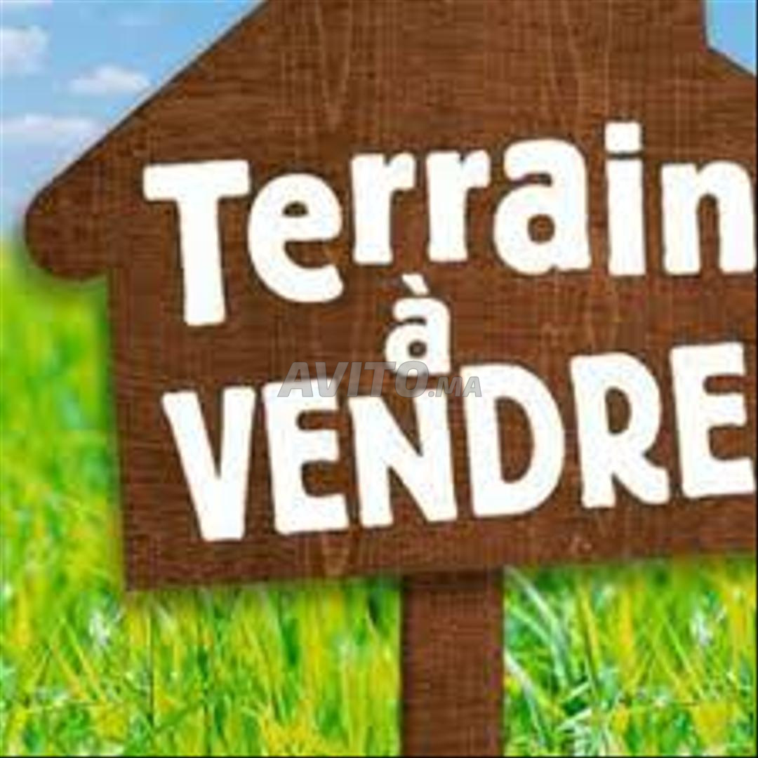 Un terrain à vendre à Hay Chrifa