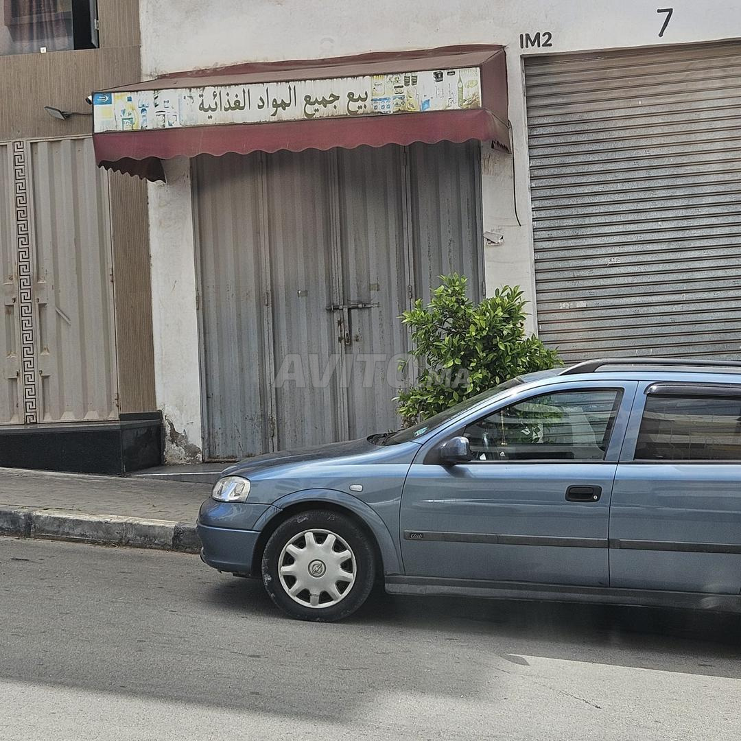 MAGASIN À VENDRE OU ÉCHANGER AVEC APPARTEMENT ÉCONOMIQUE