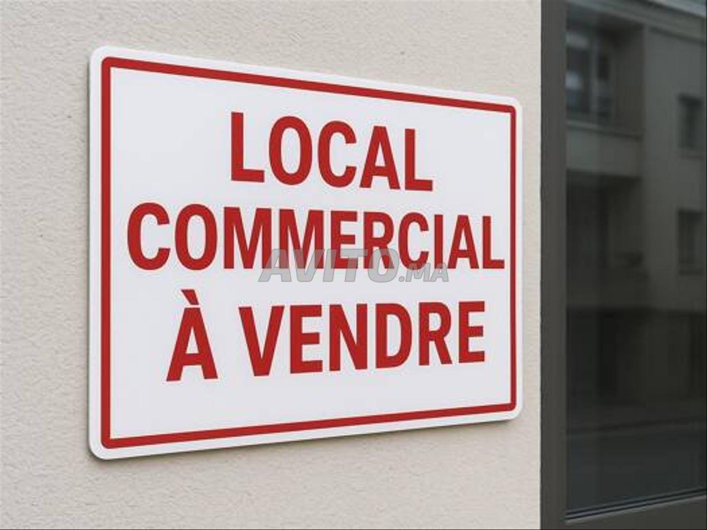 Magasin 56M2 tout commerce à vendre
