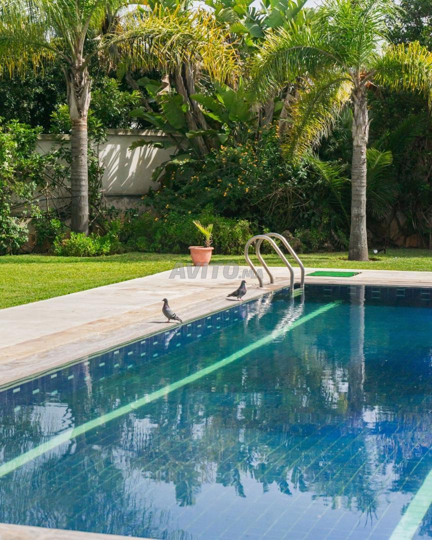 VILLA 2000M² À VENDRE À ANFA SUPÉRIEURE