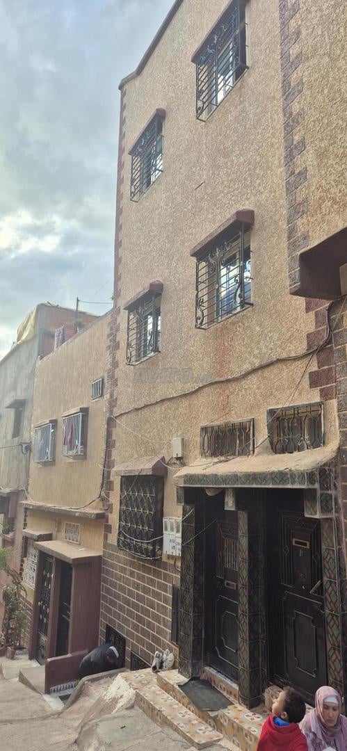 Maison à vendre avec 3 appartements