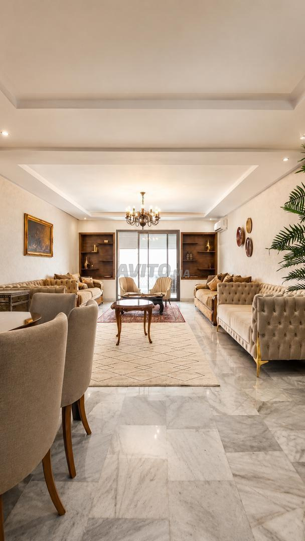 Bel appartement lumineux à louer sur Californie