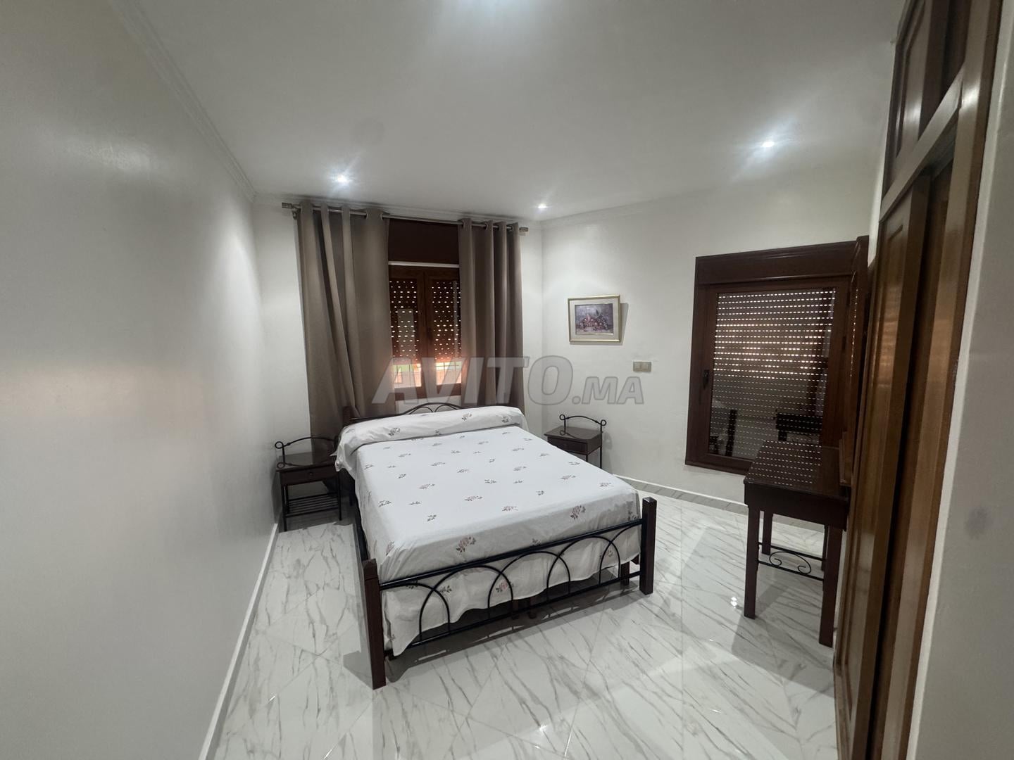 Superbe appartement meublé à place madina centre