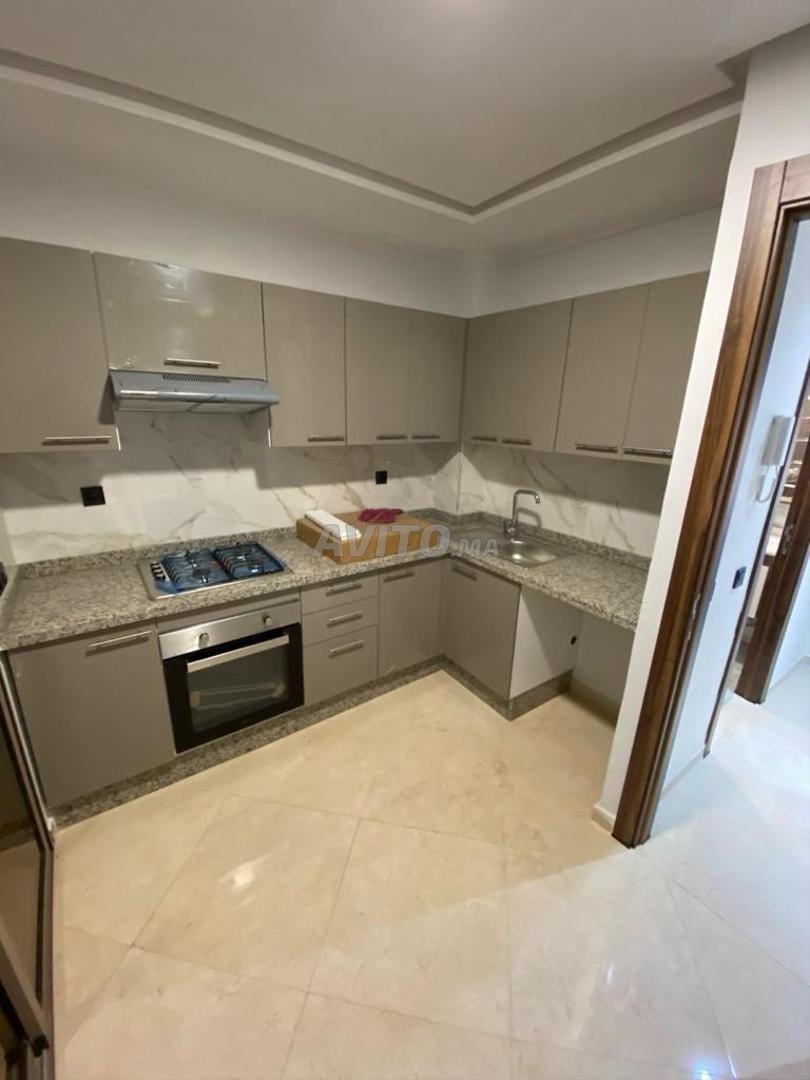 Appartement M Standing face mac9