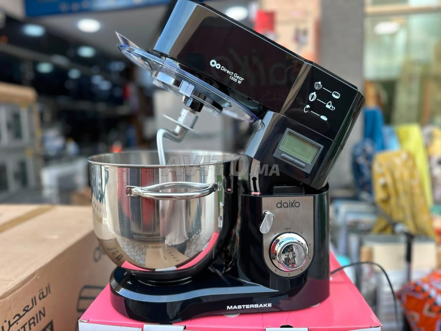 Nouveau robot pâtissier électrique à vendre à Casablanca, contactez-moi.
