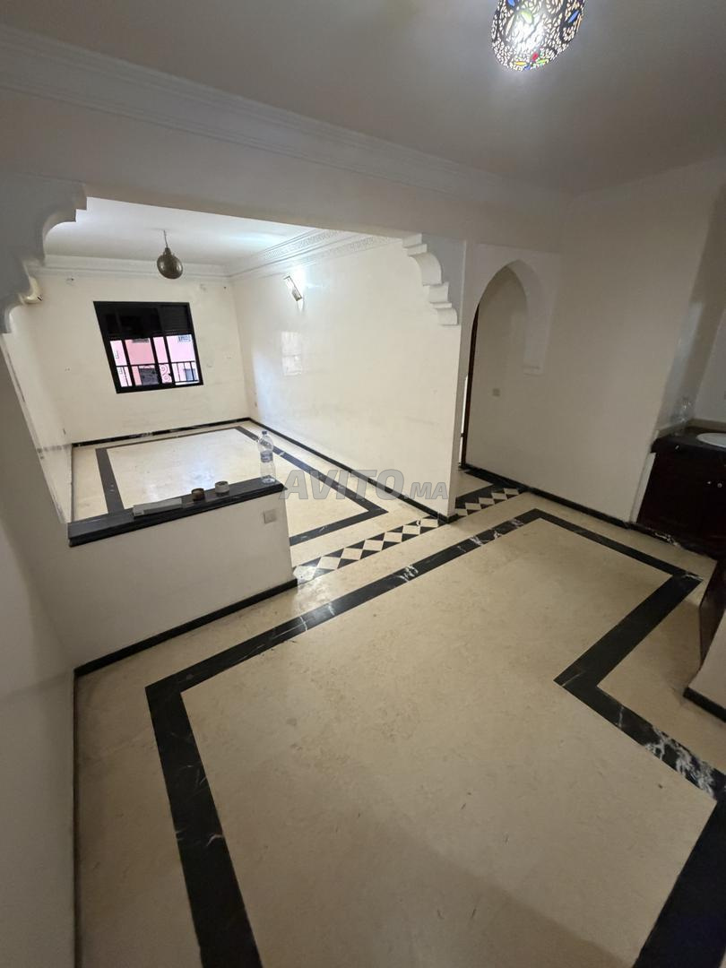 Appartement vue sur rue à louer