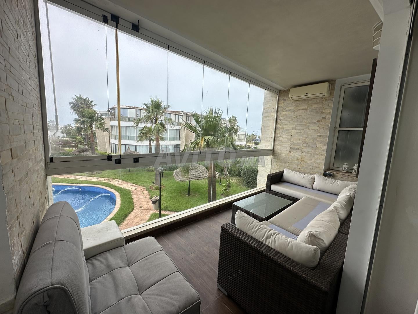 Appartement avec piscine à vendre à Dar Bouazza